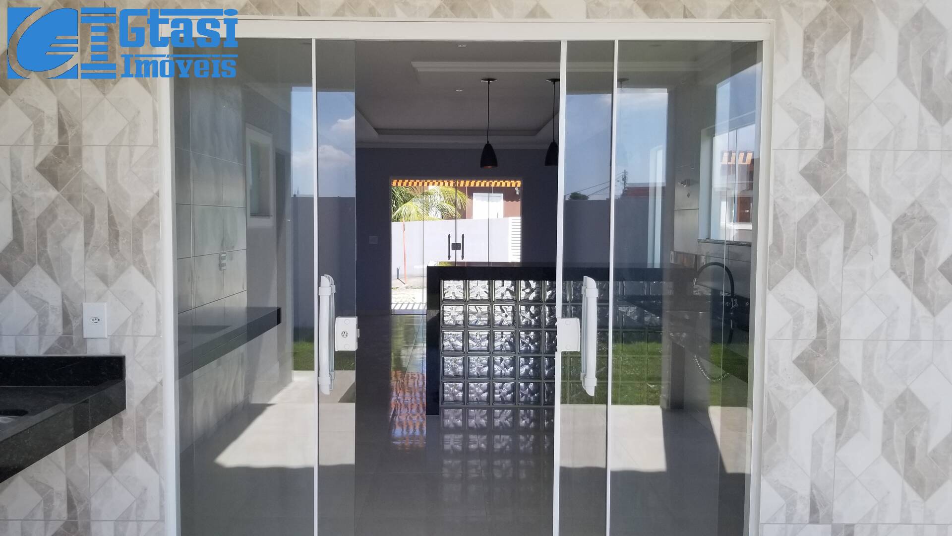 Casa à venda com 3 quartos, 300m² - Foto 15