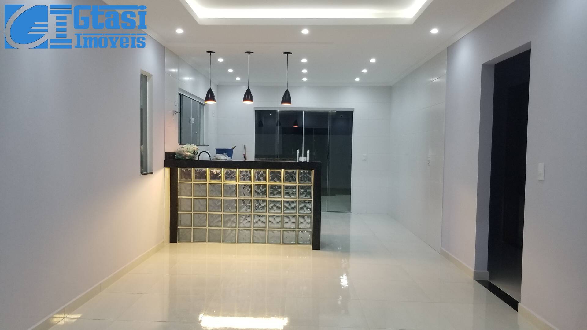 Casa à venda com 3 quartos, 300m² - Foto 18